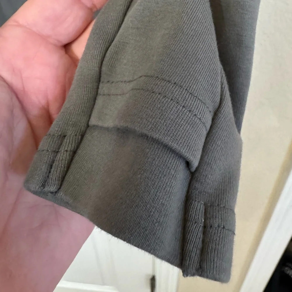 High End Lily & Lottie Gray Asymmetrical Hoodie w/ Gold Zipper Women’s S MINTY